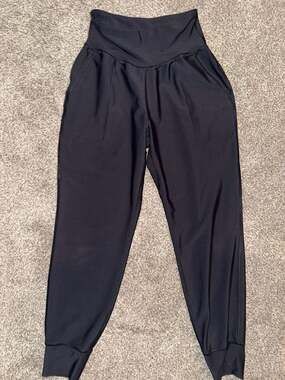 Old Navy Active Powersoft Joggers Size S